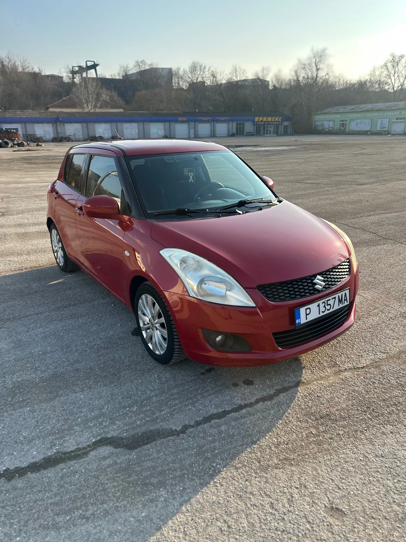 Suzuki Swift, снимка 4 - Автомобили и джипове - 53705506