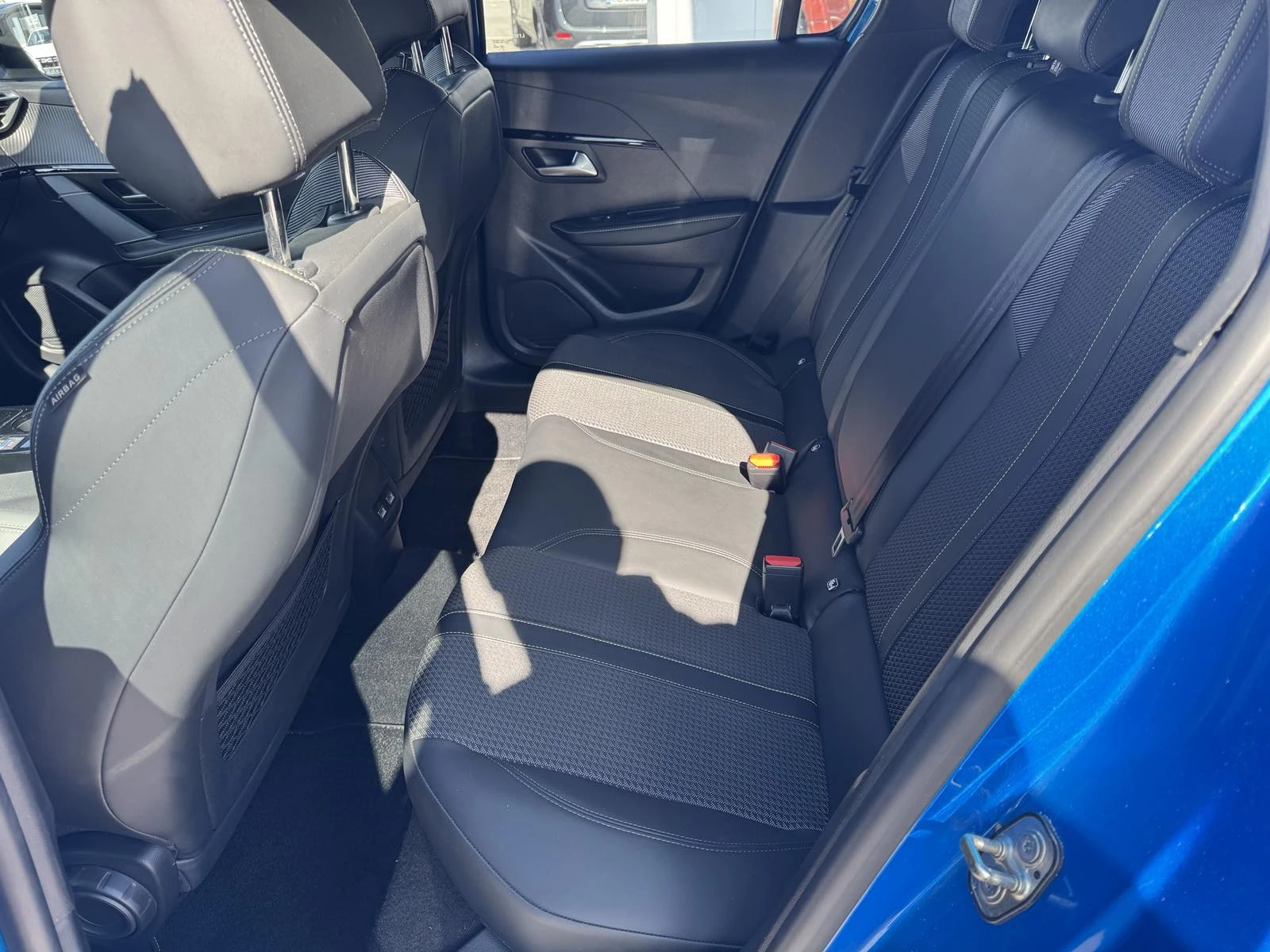 Peugeot 208 1.2I GT LINE | Mobile.bg � ����������� 12