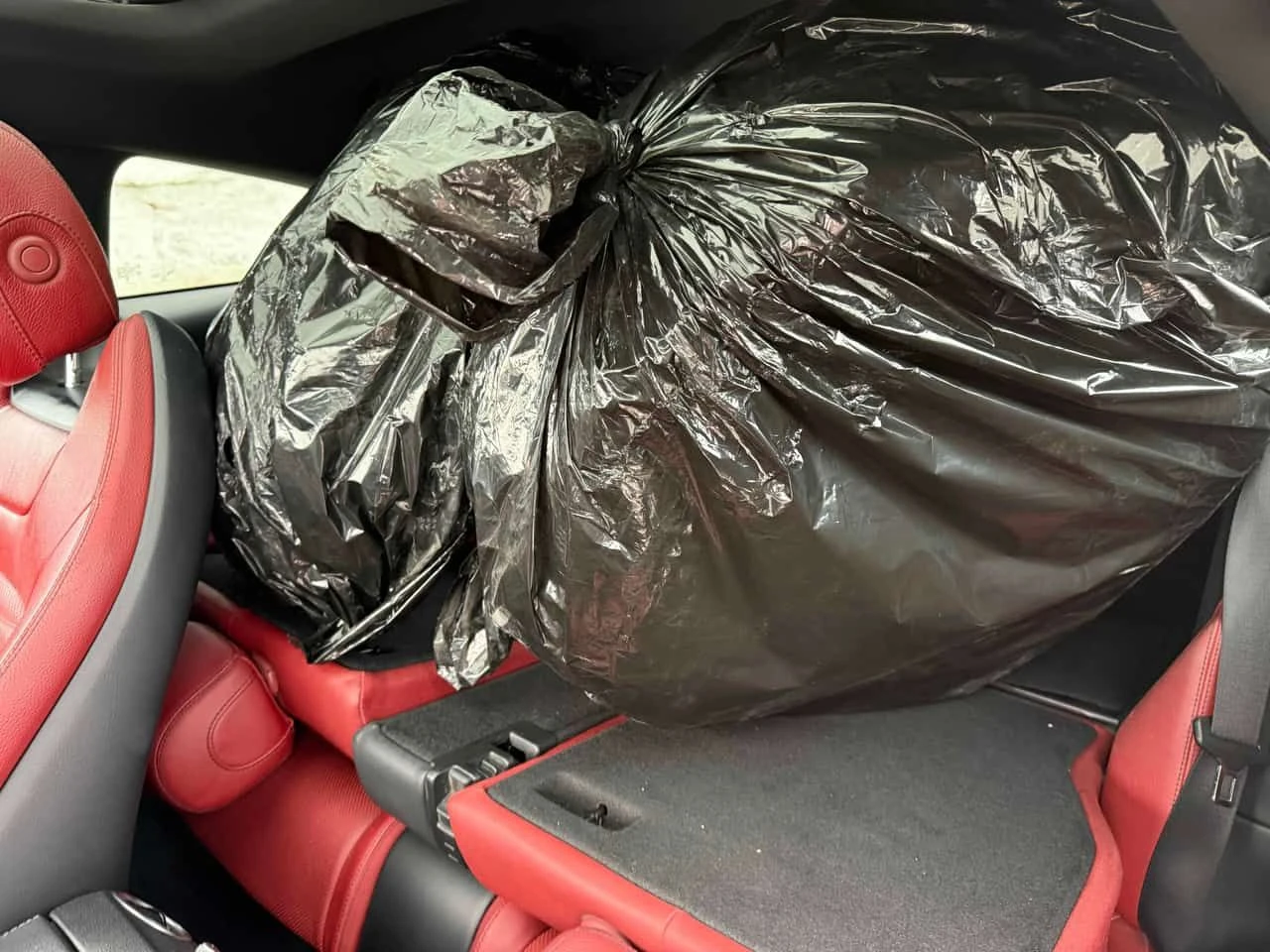 Mercedes-Benz C 43 AMG КУПЕ* DISTRONIC* BURMESTER* ДИГИТАЛНО ТАБЛО* , снимка 16 - Автомобили и джипове - 54098316