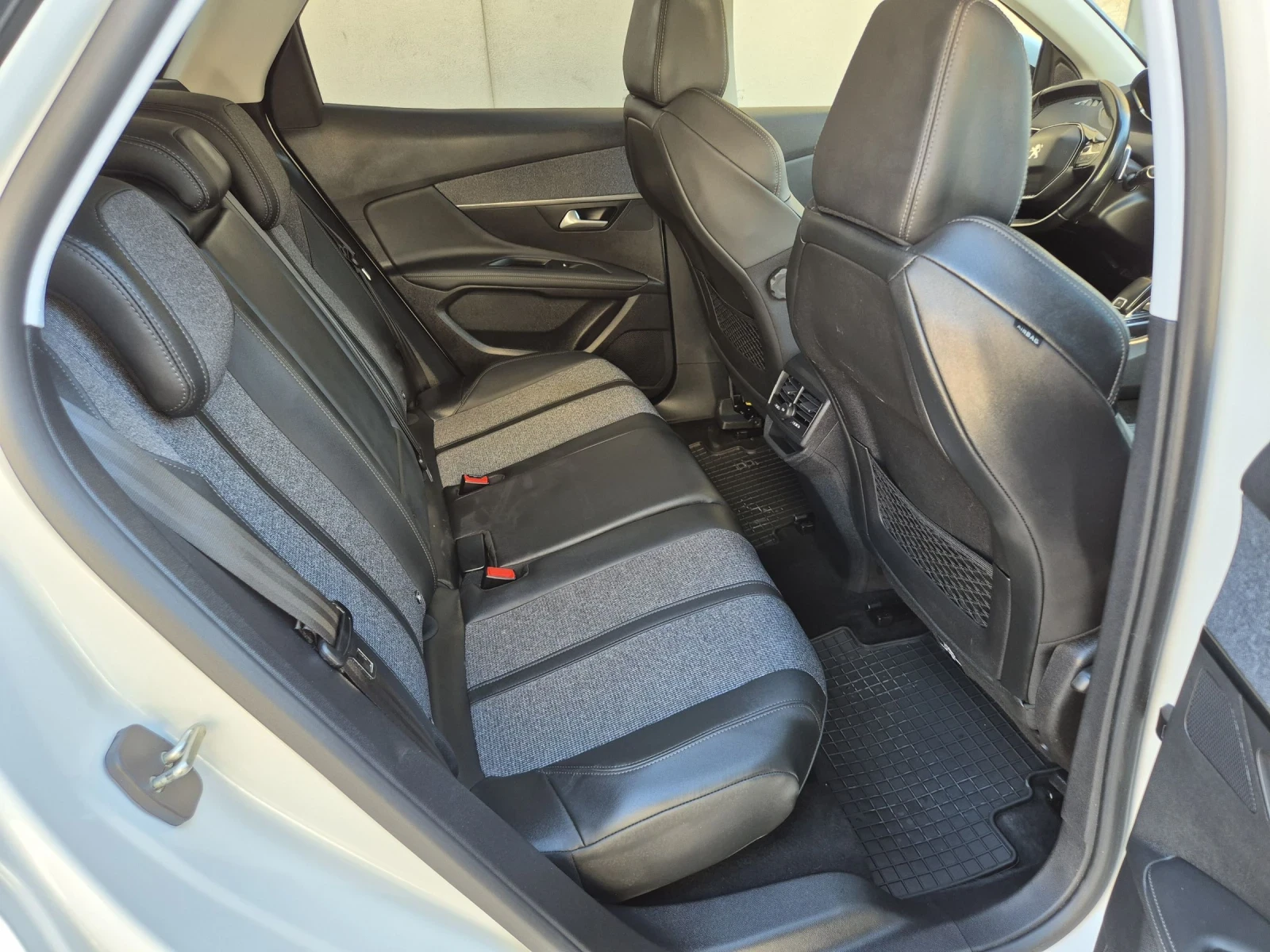 Peugeot 3008 94000km. | Mobile.bg � ����������� 12