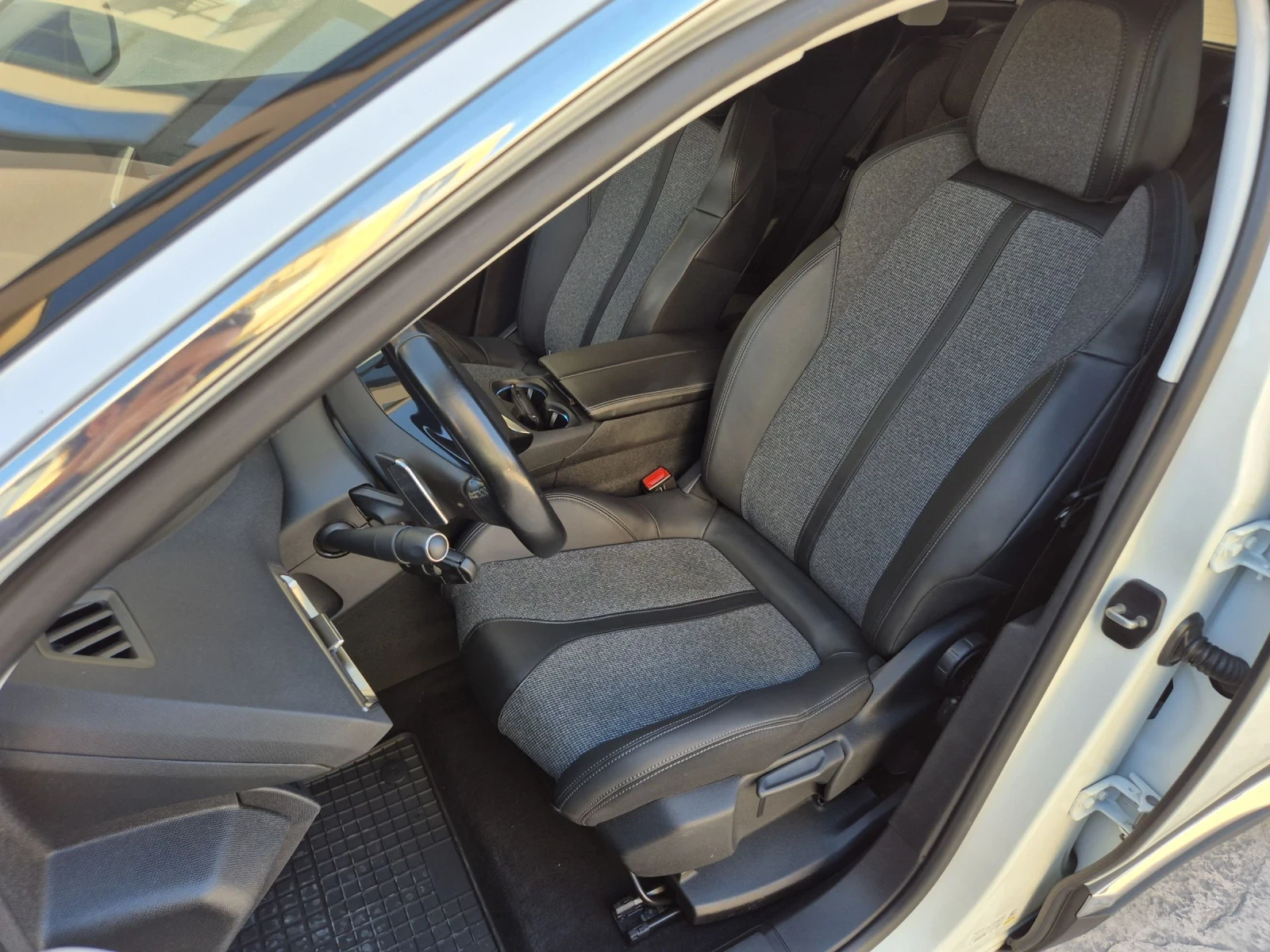 Peugeot 3008 94000km. | Mobile.bg � ����������� 11