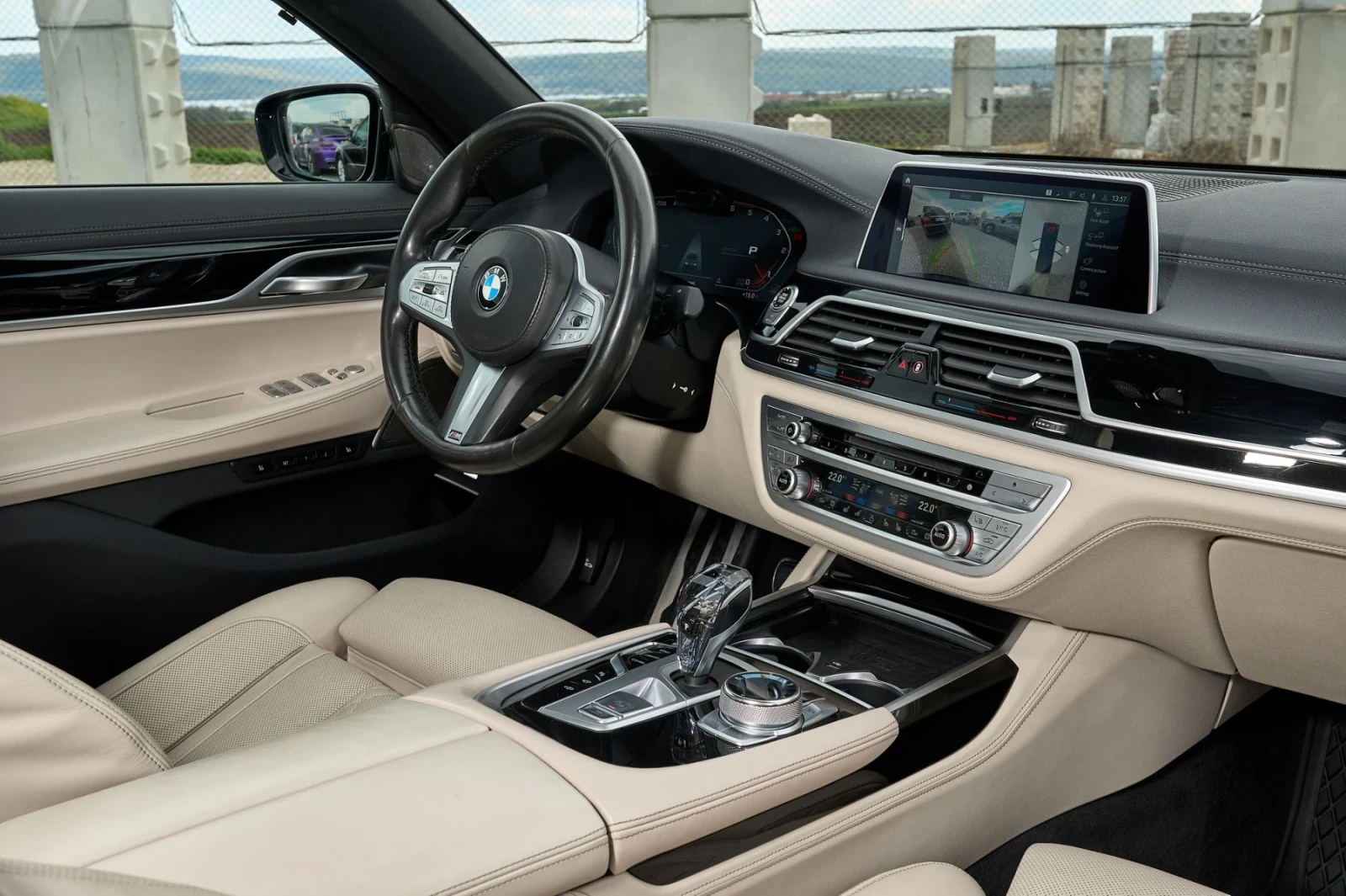 BMW 730 XDrive * Facelift * M-Performance , снимка 13 - Автомобили и джипове - 54327418