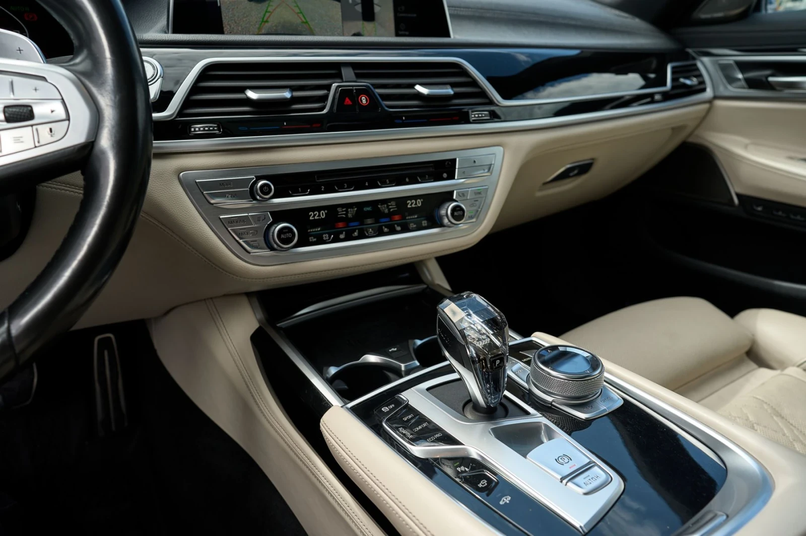 BMW 730 XDrive * Facelift * M-Performance , снимка 15 - Автомобили и джипове - 54327418