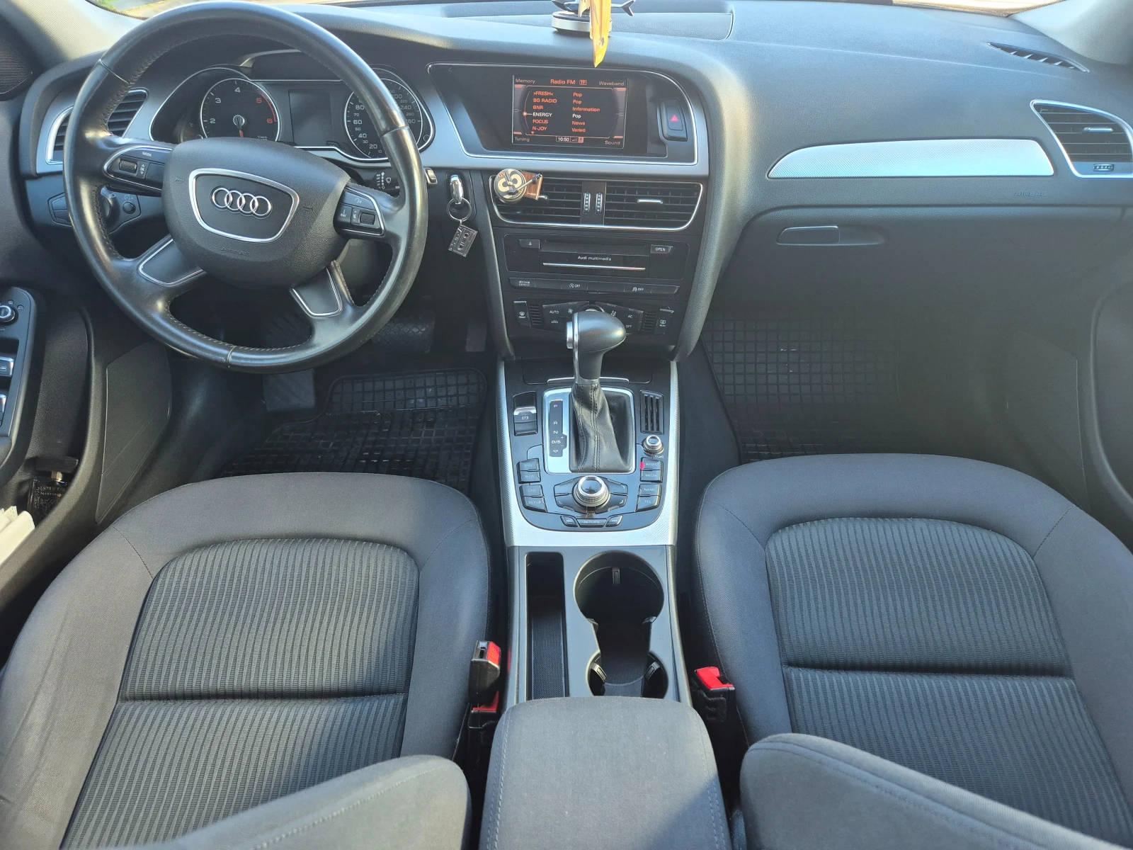 Audi A4 2.0 TDI, снимка 7 - Автомобили и джипове - 54722455
