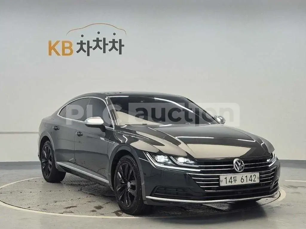 VW Arteon 2.0TDI PRESTIGE! PANO/HEAD-UP/CAM, снимка 4 - Автомобили и джипове - 55003629