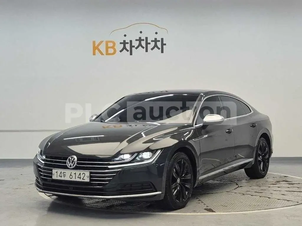 VW Arteon 2.0TDI PRESTIGE! PANO/HEAD-UP/CAM