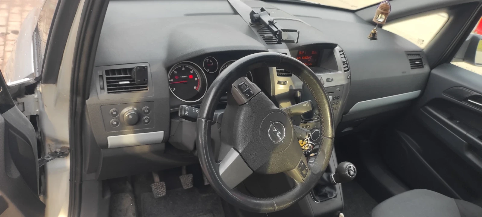 Opel Zafira, снимка 5 - Автомобили и джипове - 55266584