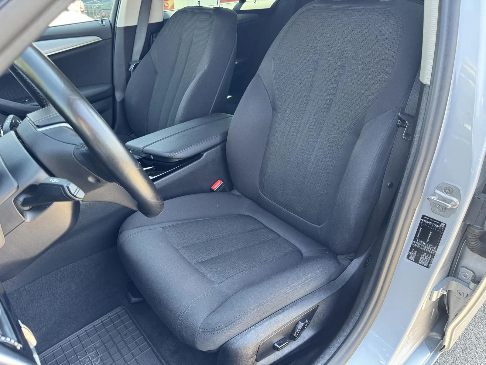 BMW 520 D MHEV, снимка 14 - Автомобили и джипове - 55627740