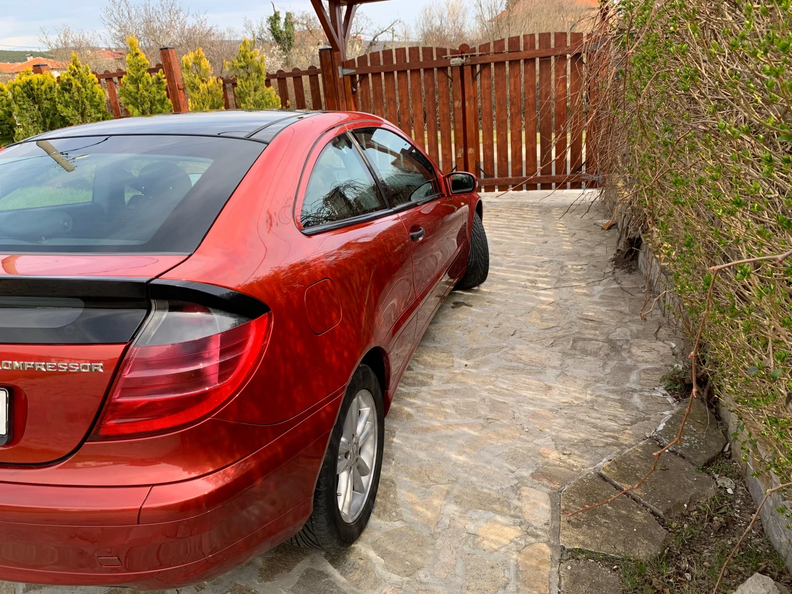 Mercedes-Benz C 230 Купе, снимка 5 - Автомобили и джипове - 55841609