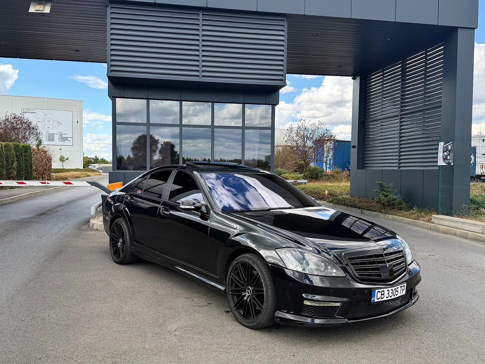 Mercedes-Benz S 500 ///AMG/Генерация, снимка 3 - Автомобили и джипове - 56181590