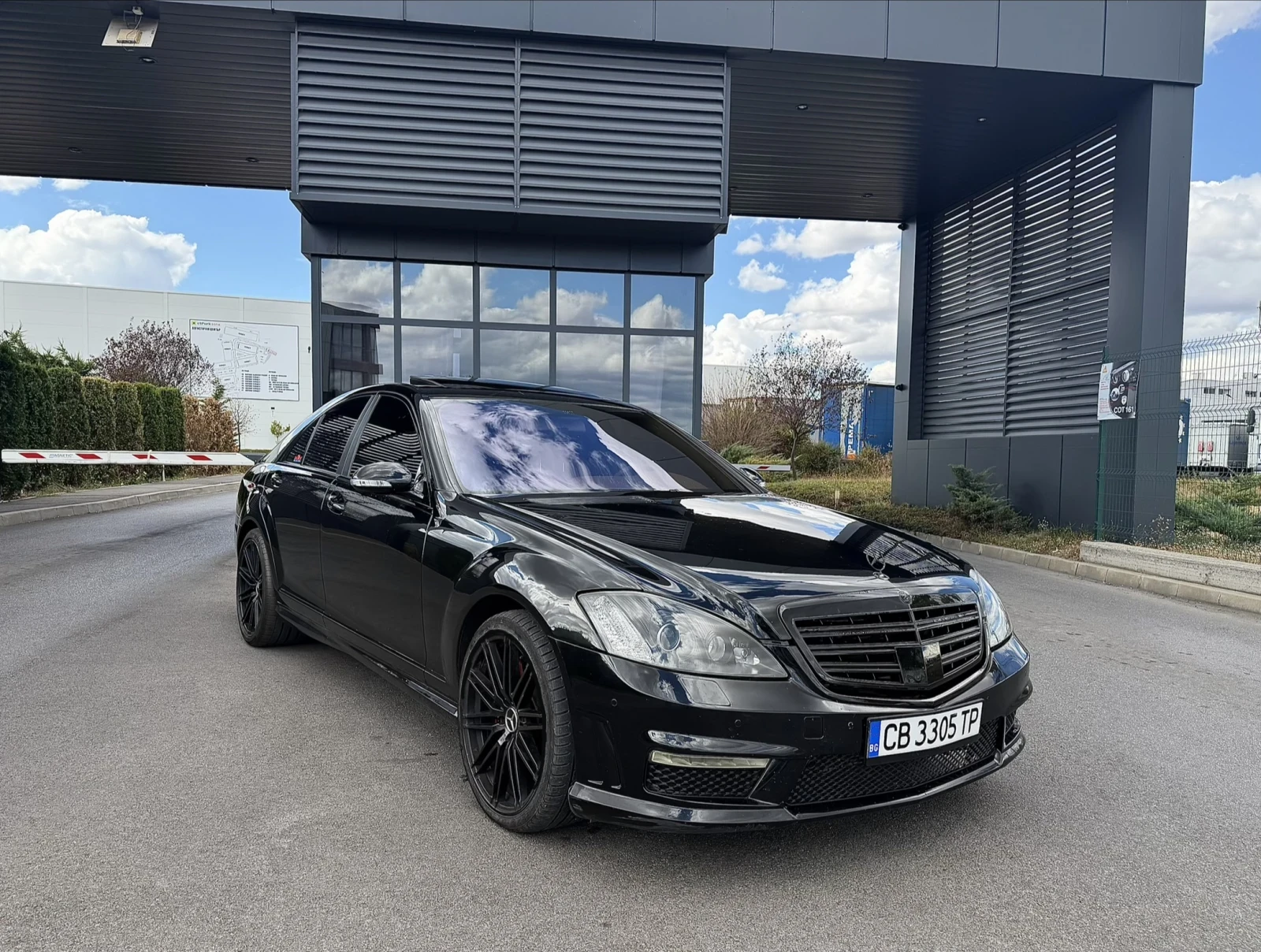 Mercedes-Benz S 500 ///AMG/Генерация, снимка 5 - Автомобили и джипове - 56181590