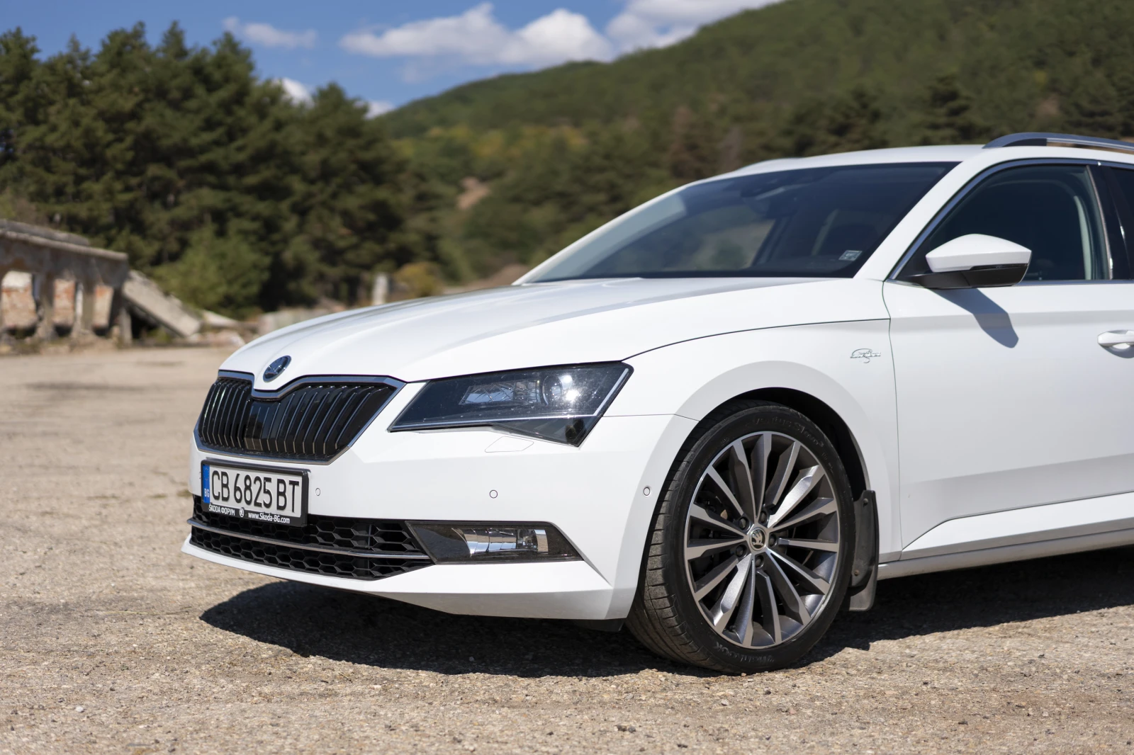 Skoda Superb, снимка 4 - Автомобили и джипове - 56213482