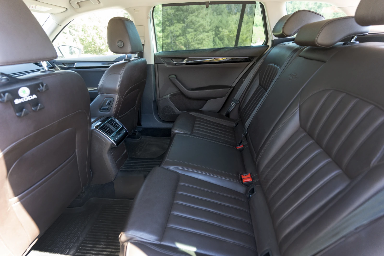 Skoda Superb, снимка 11 - Автомобили и джипове - 56213482