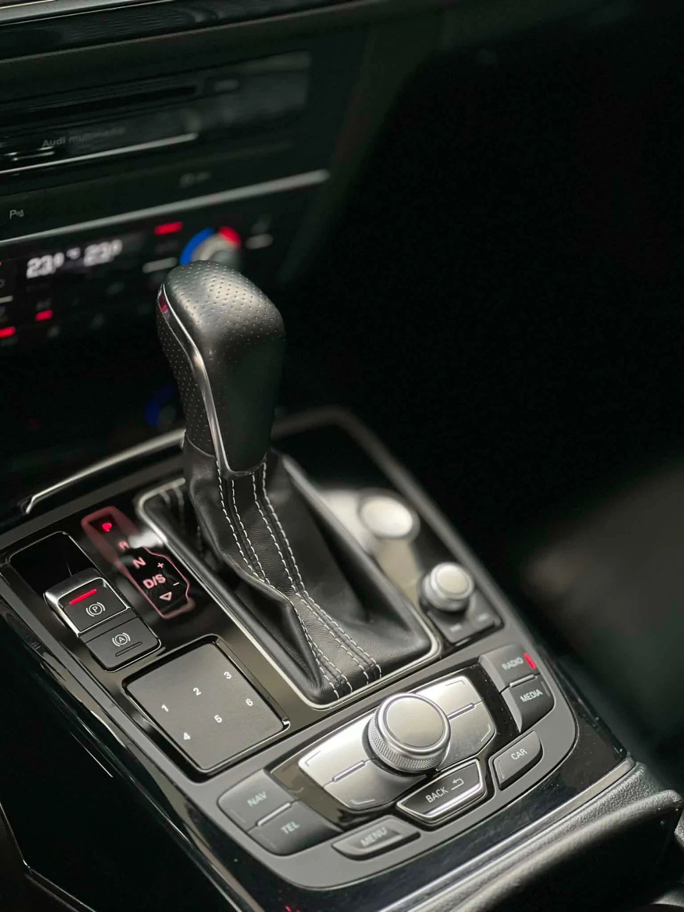 Audi A6, снимка 5 - Автомобили и джипове - 56436030