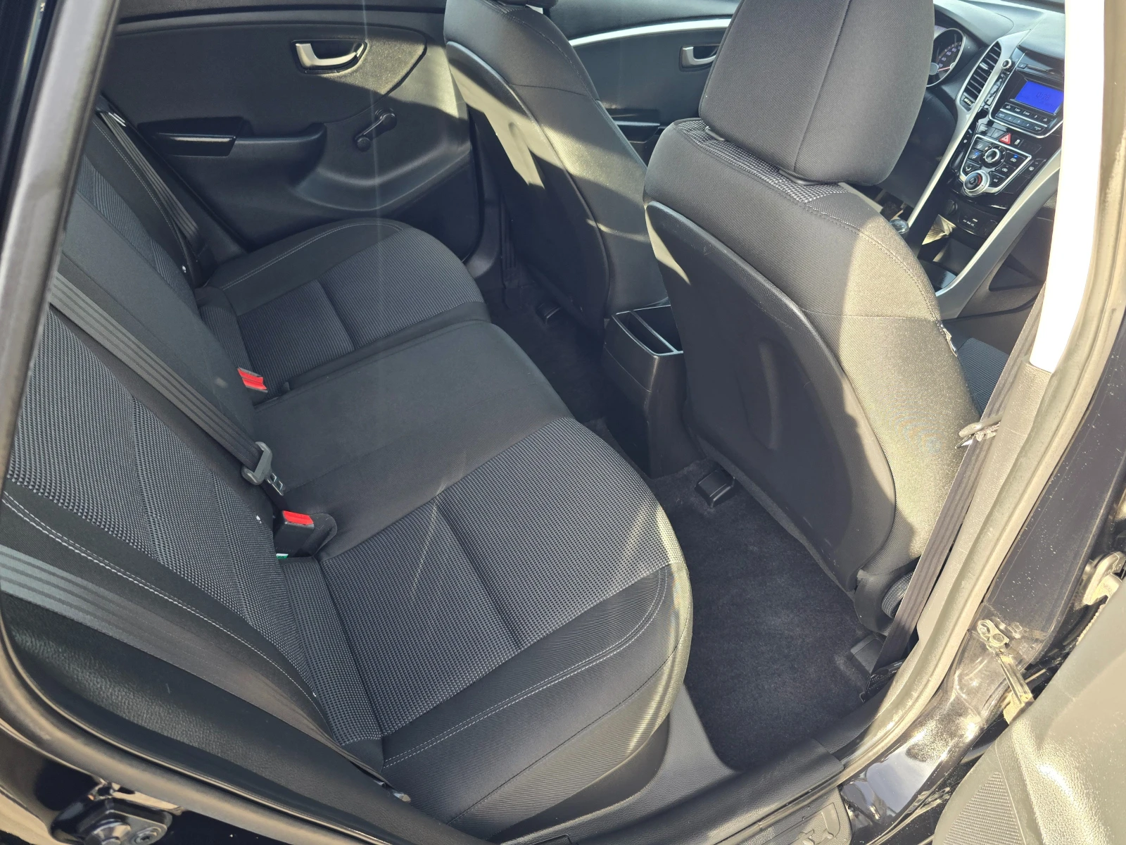 Hyundai I30 1.6-CRDI-EURO6W | Mobile.bg � ����������� 10
