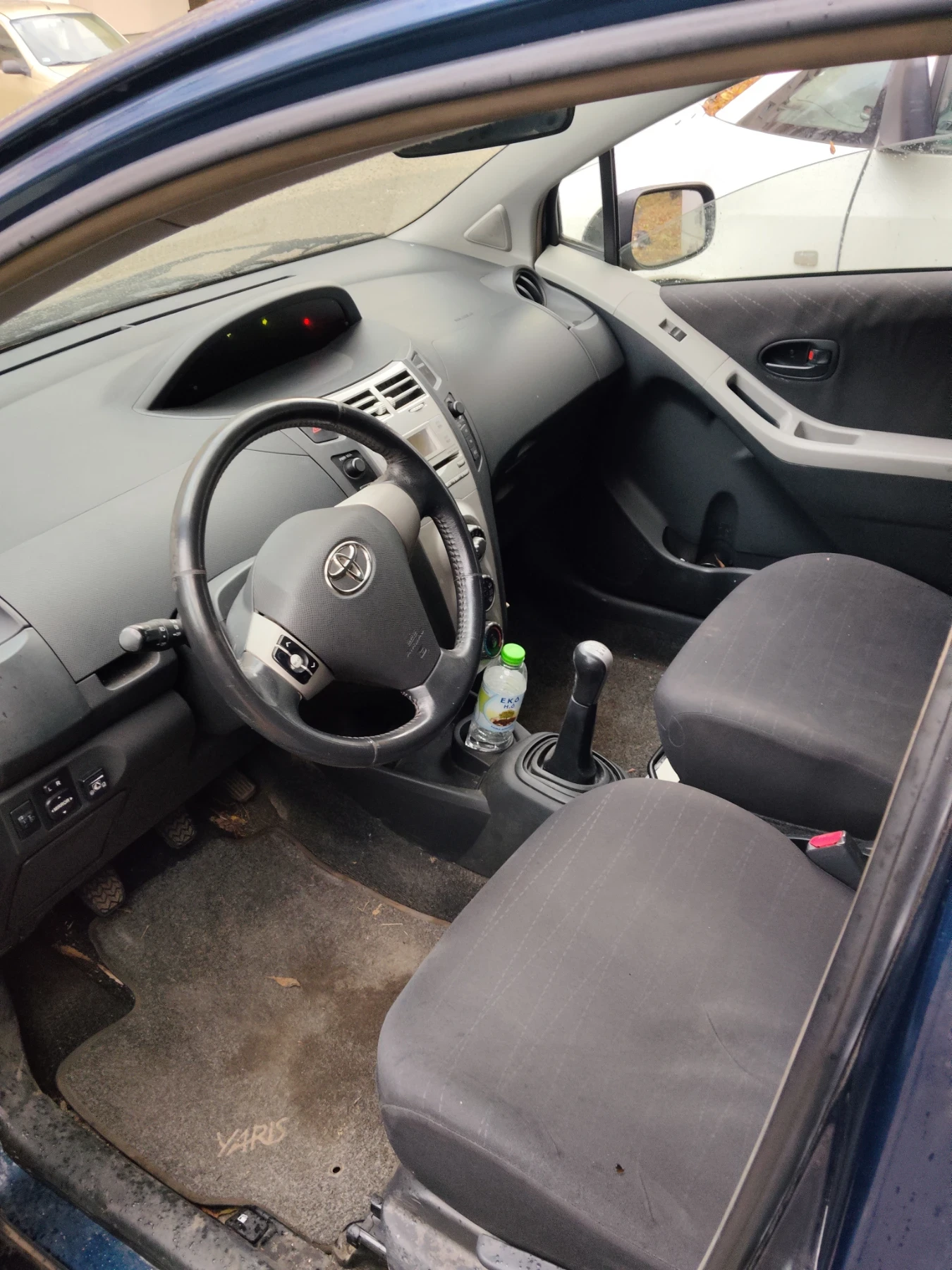 Toyota Yaris Има и газ, снимка 4 - Автомобили и джипове - 56683256