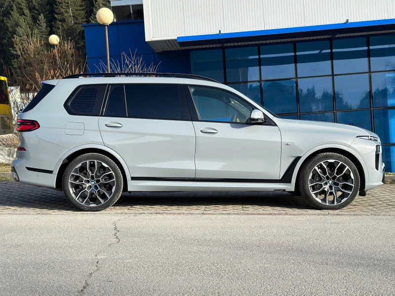 BMW X7 40d| Mpak| Harman| Obduhvane| 360| Pano| M22| HUD|, снимка 9 - Автомобили и джипове - 45611139