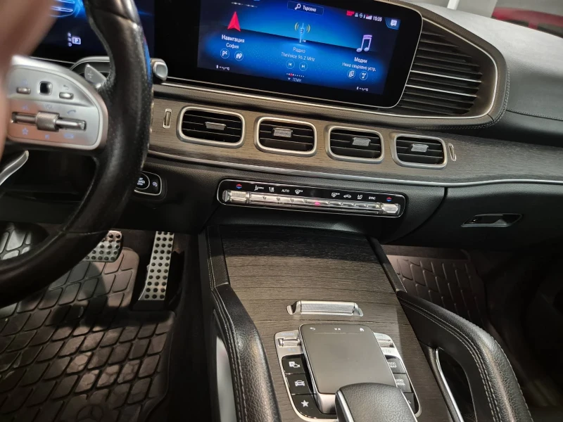 Mercedes-Benz GLS 400, снимка 16 - Автомобили и джипове - 52315769