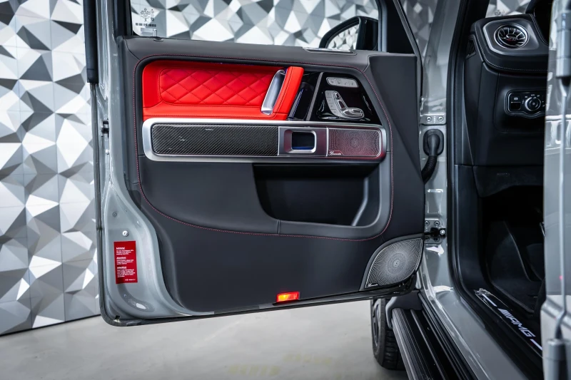 Mercedes-Benz G 63 AMG Carbon* Burmester* 360* Man, снимка 7 - Автомобили и джипове - 52883254