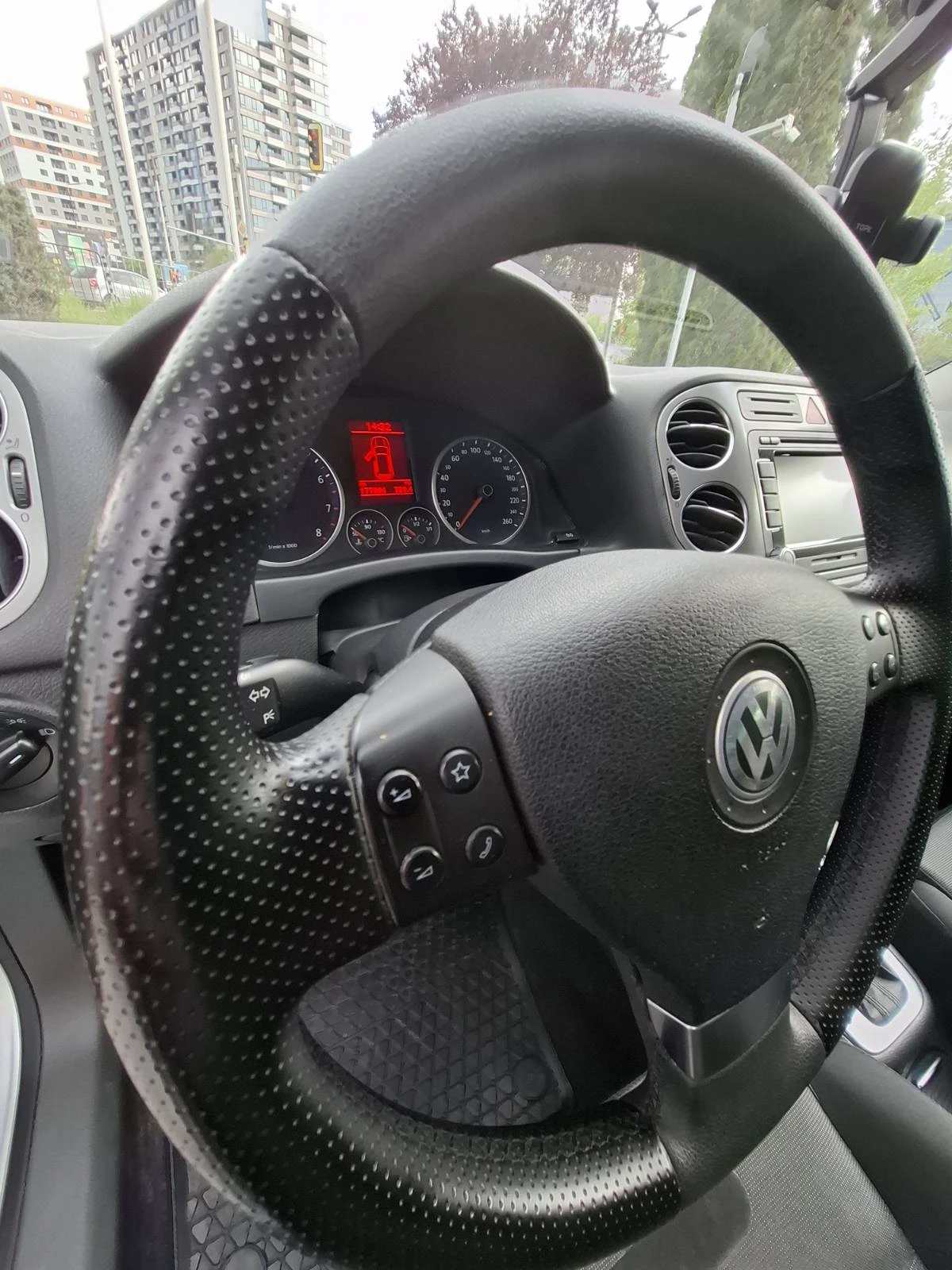 VW Tiguan  - изображение 7