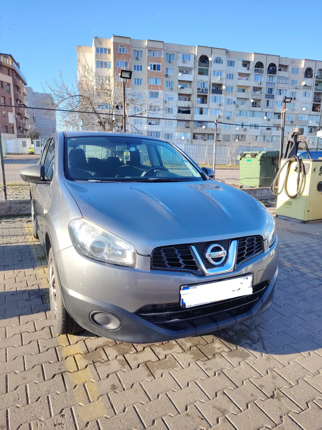 Nissan Qashqai ОТЛИЧЕН 1.6 Дизел РЕГИСТРИРАН, снимка 2 - Автомобили и джипове - 53753216
