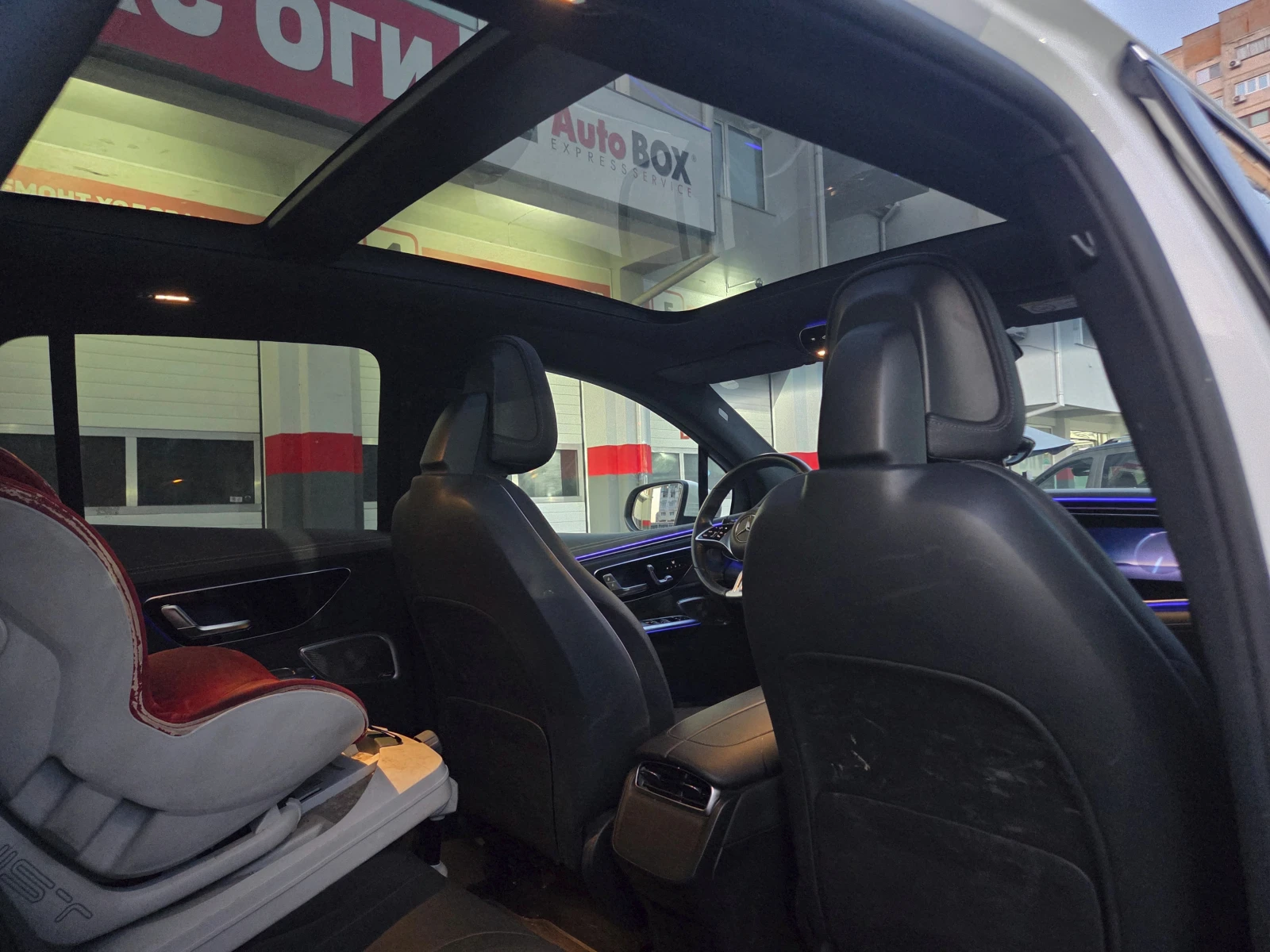 Mercedes-Benz EQE 350/4Matic/Distronic/BURMESTER/Head-Up/HyperScreen, снимка 17 - Автомобили и джипове - 53826052