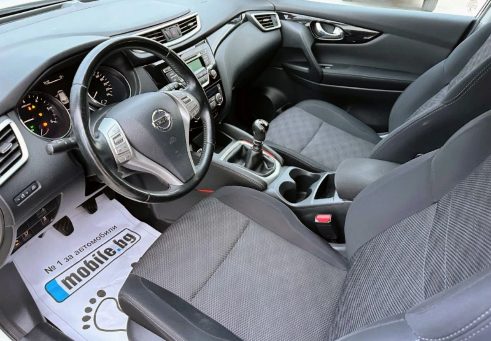 Nissan Qashqai 1.5 DCI, снимка 4 - Автомобили и джипове - 54063509