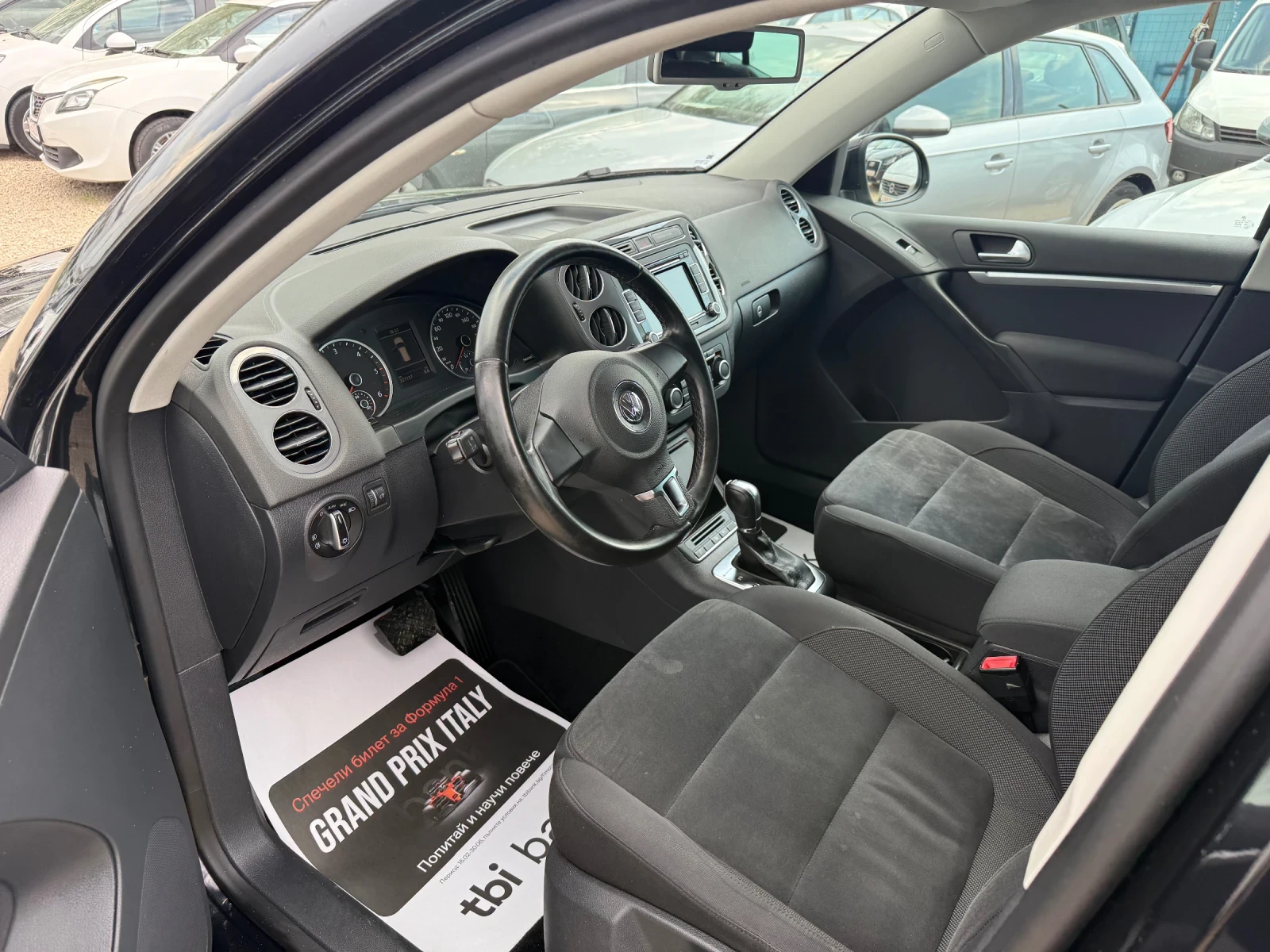 VW Tiguan Автоматик 4х4, снимка 8 - Автомобили и джипове - 54780800