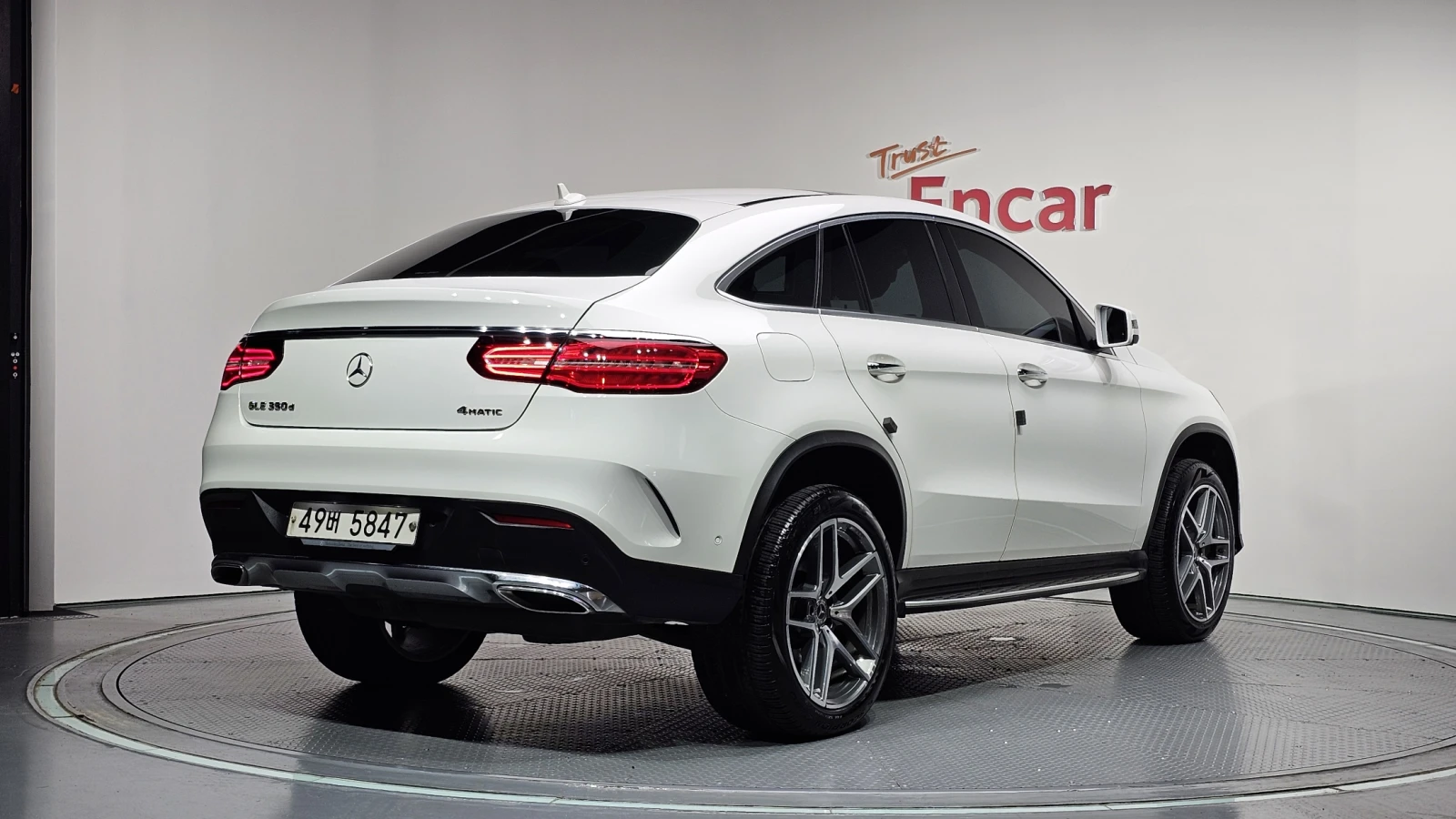 Mercedes-Benz GLE 350 BLIND SPOT* 360* ЕЛ. БАГАЖНИК* ЛЮК* КРАЙНА ЦЕНА, снимка 2 - Автомобили и джипове - 55271954