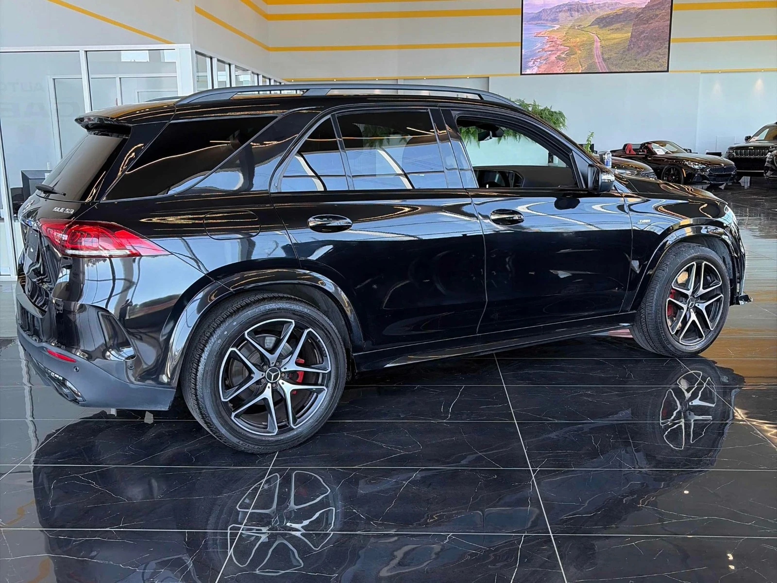 Mercedes-Benz GLE 53 4MATIC ЦЕНА ДО БЪЛГАРИЯ РЕГИСТРАЦИЯ & АВТОКРЕДИТ, снимка 4 - Автомобили и джипове - 55565775