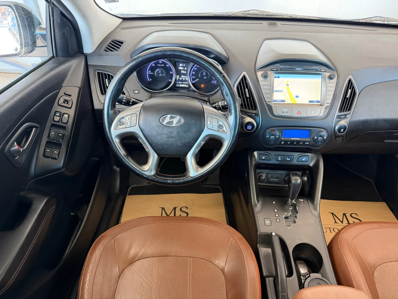 Hyundai IX35 2.0 d 184 kc. 4x4 avtomat, navi, panorama, снимка 10 - Автомобили и джипове - 55963237