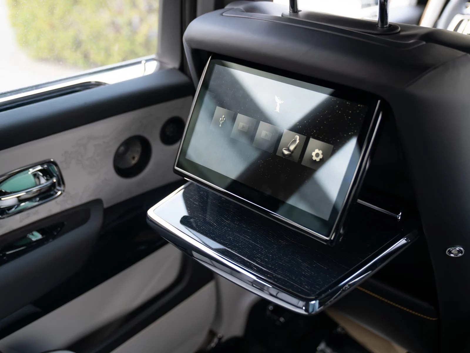 Rolls-Royce Cullinan SHOOTING STAR / BESPOKE / NIGHT VISION / 360 | Mobile.bg � ����������� 13