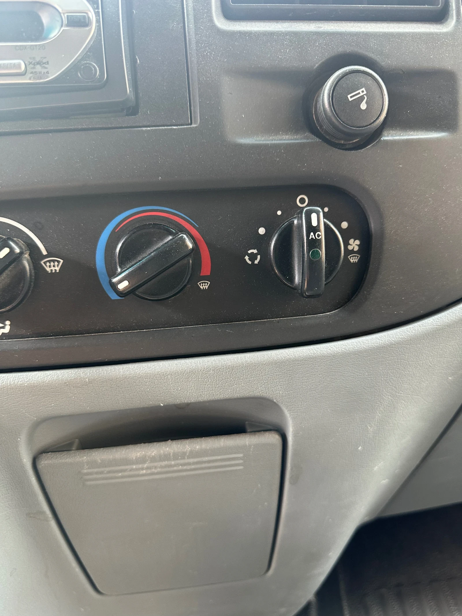 Ford Transit 2.2TDCI, снимка 9 - Бусове и автобуси - 54322314