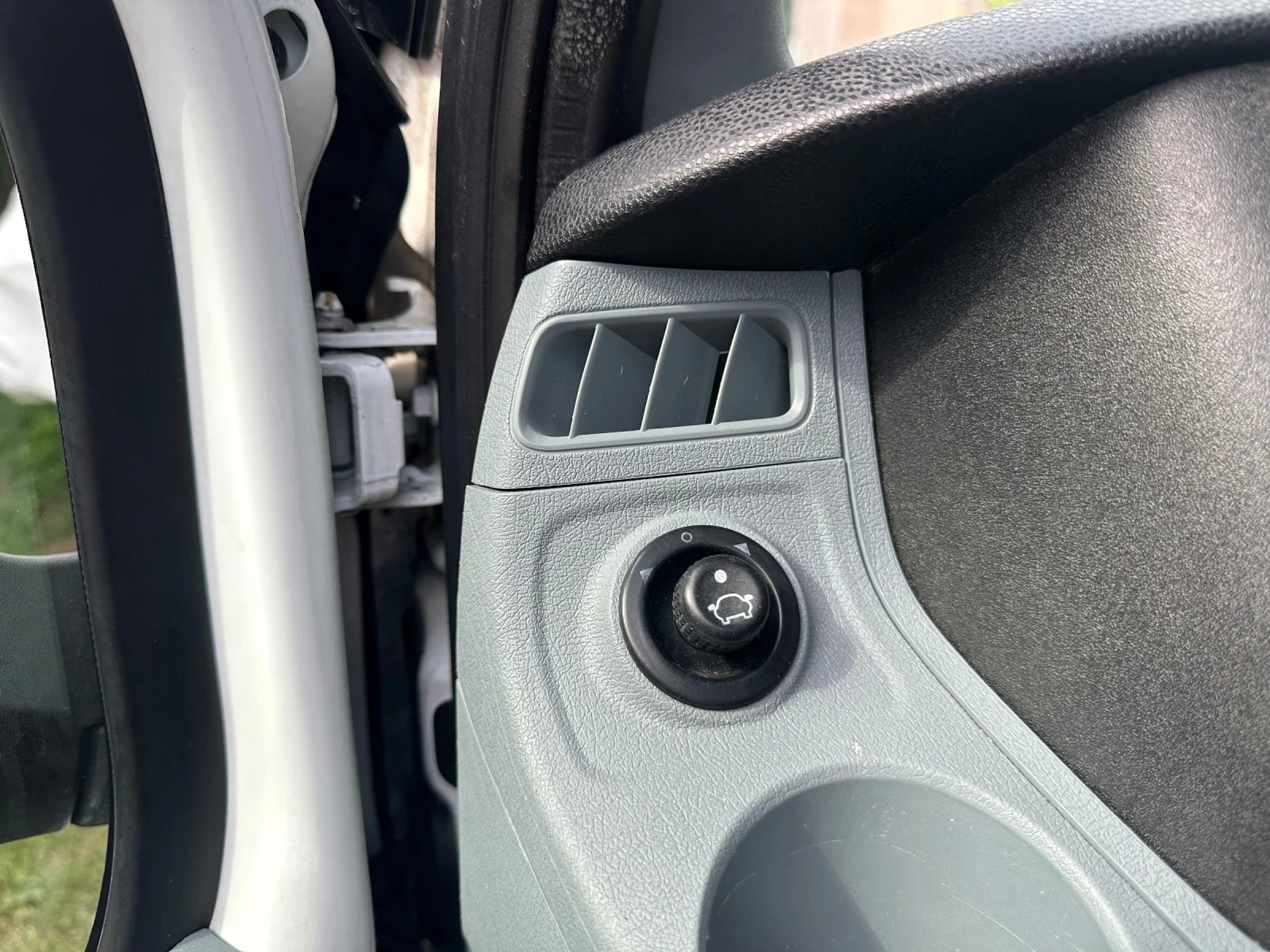 Ford Transit 2.2TDCI, снимка 11 - Бусове и автобуси - 54322314