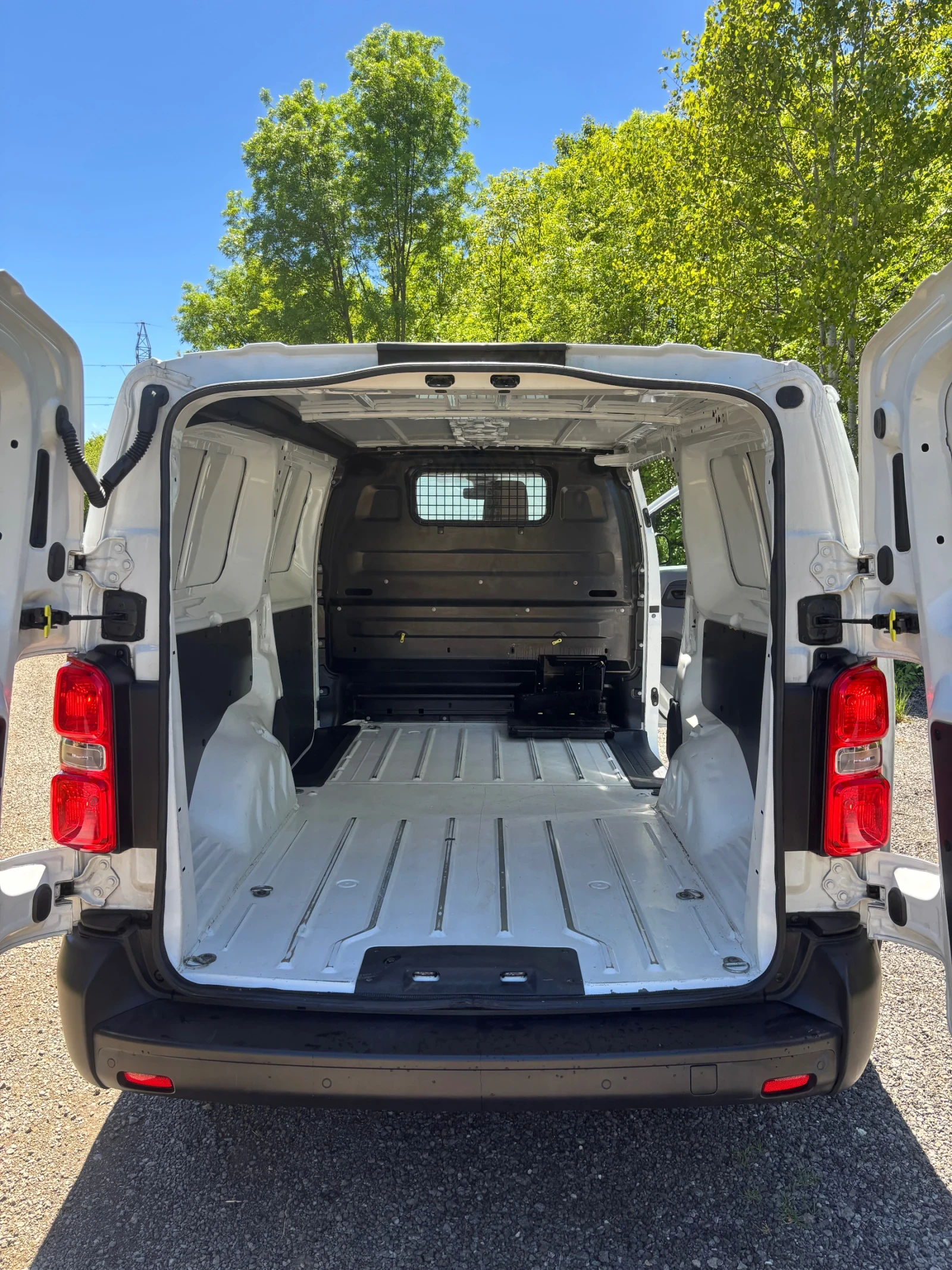 Toyota Proace L2 ЕЛЕКТРИЧЕСКА 69000КМ! , снимка 10 - Бусове и автобуси - 54554422