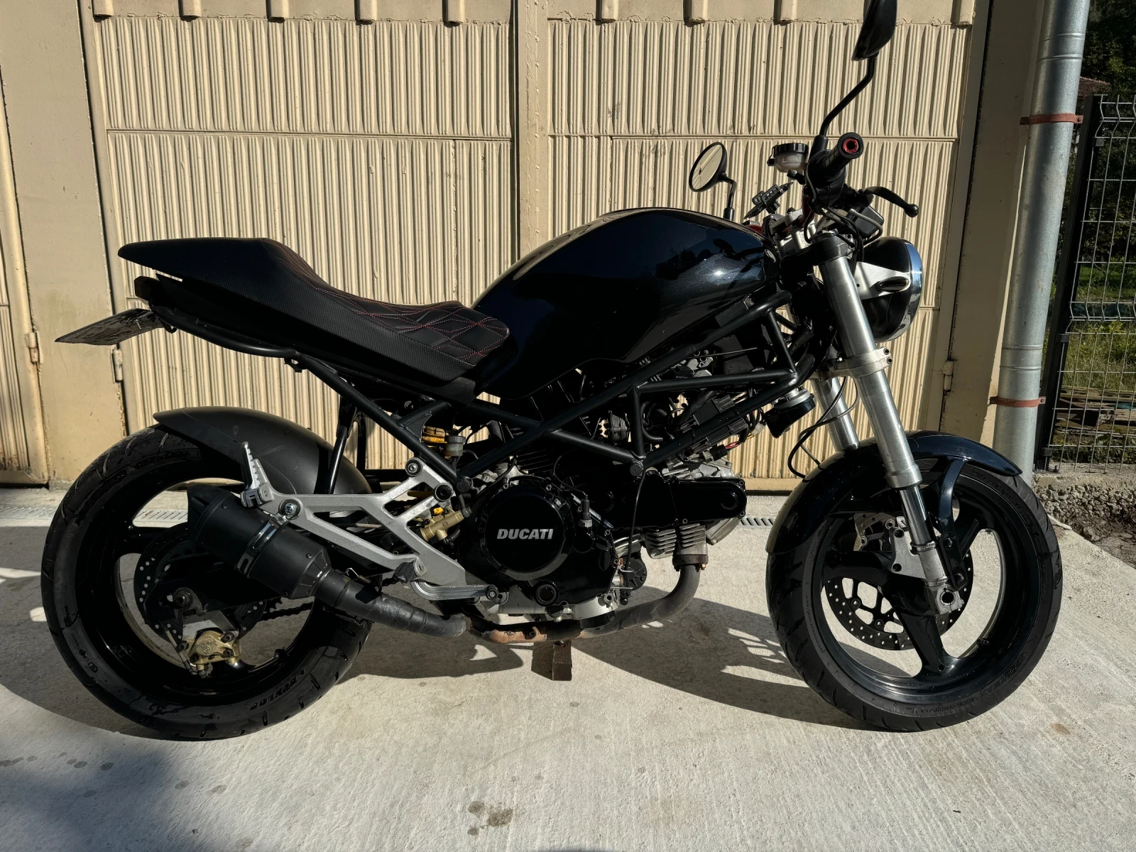Ducati Monster Dark 600 - изображение 2