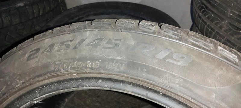 Гуми Зимни 245/45R19, снимка 13 - Гуми и джанти - 30949264