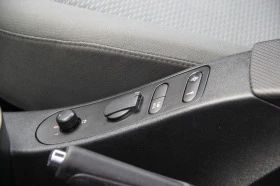 Seat Altea Перфектен/МултиВолан/Климаторник/Автопилот, снимка 9