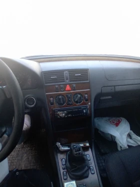 Mercedes-Benz C 180, снимка 5