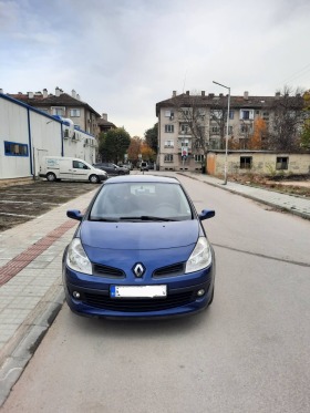 Renault Clio 1.6, снимка 2 - Автомобили и джипове - 45751768