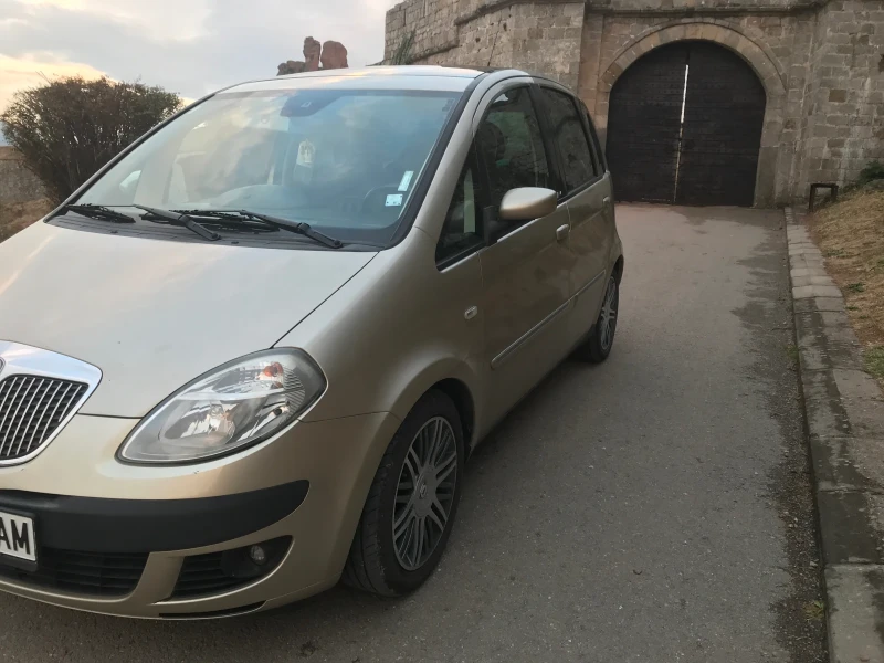 Lancia Musa 1.4 16v, снимка 2 - Автомобили и джипове - 47974144