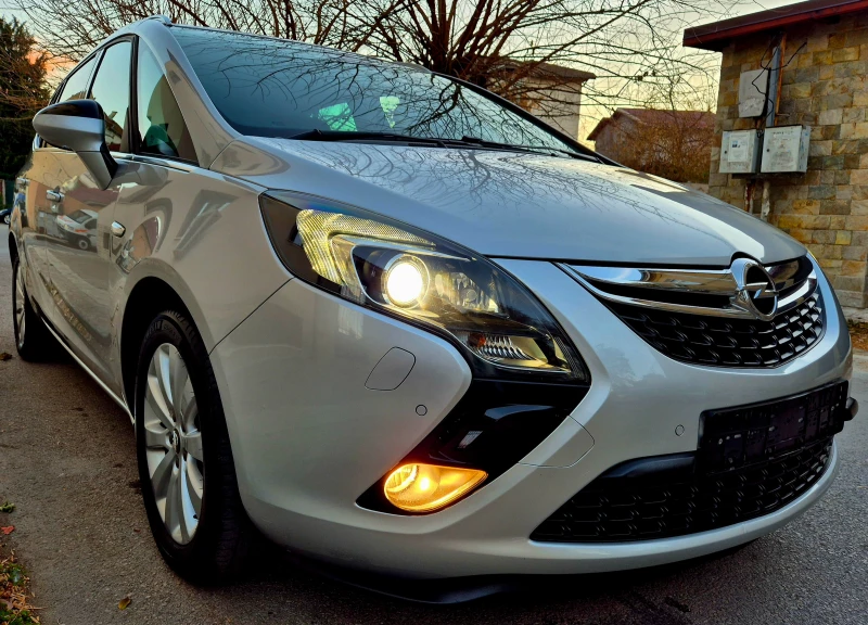 Opel Zafira 2.0d-EXCLUSIVE-нави-6скорости, снимка 1 - Автомобили и джипове - 48136048