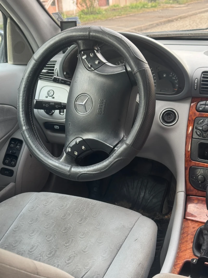 Mercedes-Benz C 180 LPG Kompressor , снимка 8 - Автомобили и джипове - 48902796