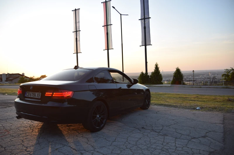 BMW 320 LCI, снимка 3 - Автомобили и джипове - 52355954