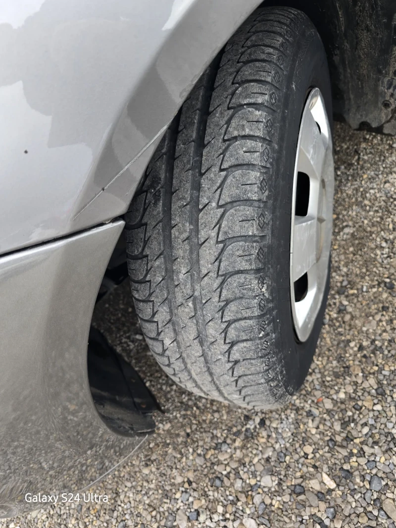 Mercedes-Benz B 150 1.5i automatic, снимка 10 - Автомобили и джипове - 51882199