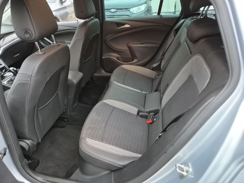 Opel Astra SPORTS TOURER+ 1.5d 122к.с, снимка 12 - Автомобили и джипове - 52472817