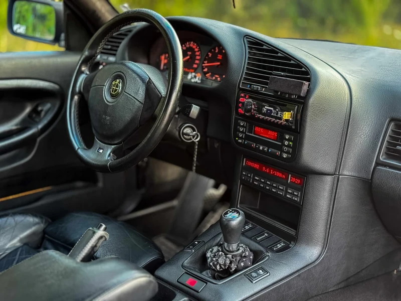 BMW 320 Individual , снимка 5 - Автомобили и джипове - 52523048