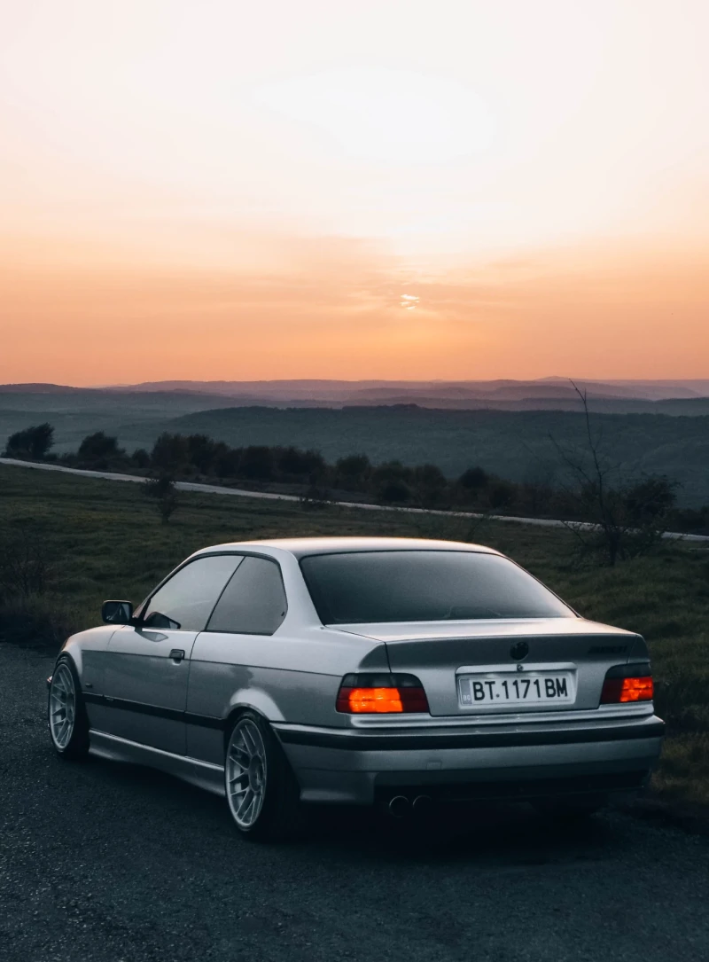 BMW 320 Individual , снимка 8 - Автомобили и джипове - 52523048