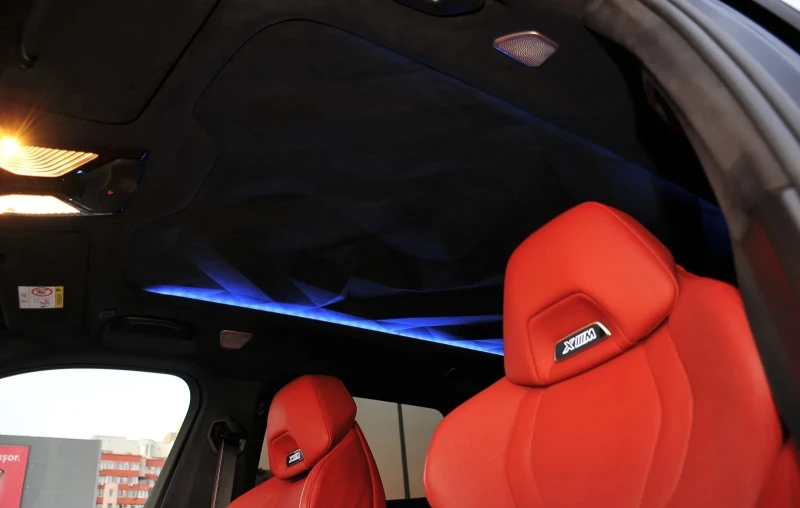 BMW XM 4.4 V8 Plug-in Hybrid xDrive, снимка 10 - Автомобили и джипове - 52748595