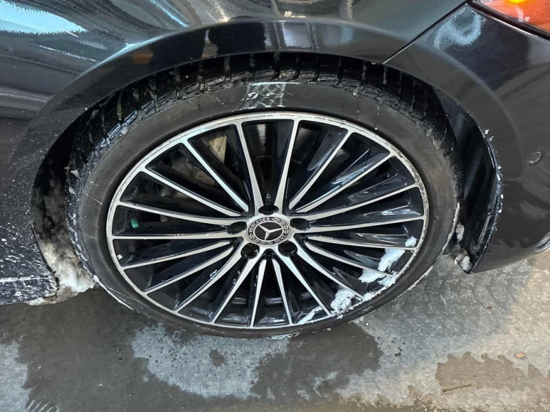 Mercedes-Benz C 300 2023 * CARFAX * БЕЗ ПЪРВОНАЧАЛНА ВНОСКА, снимка 6 - Автомобили и джипове - 53190120